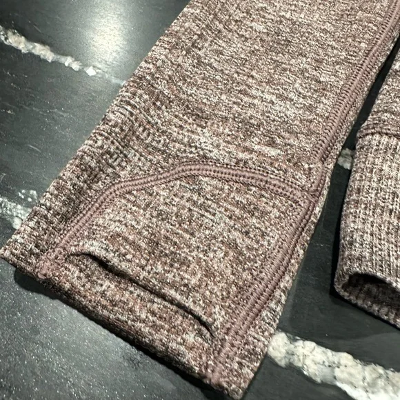 Lulu Engineered Warmth 1/2 Zip - Picture 4 of 7